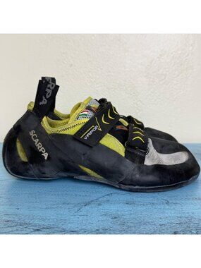 Scarpa Vapor V Mens Rock Climbing Shoes W/ Adjustable Straps Size 9.5 US